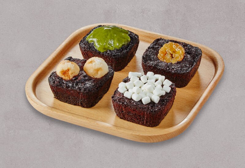 Cocoa lava cakes set