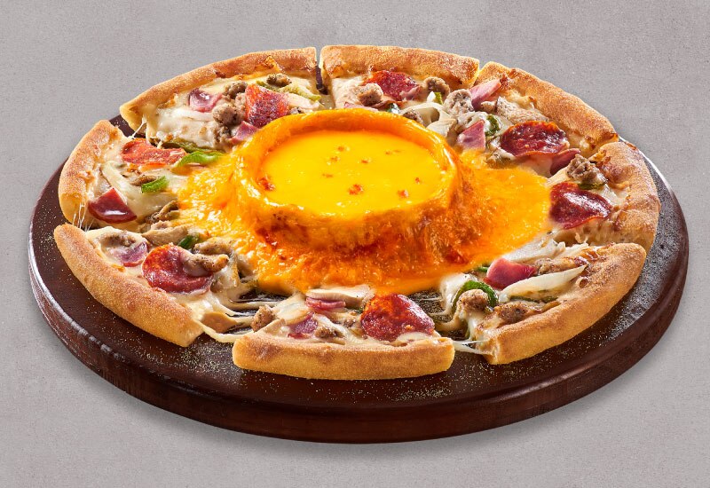 Super Deluxe Volcano pizza
