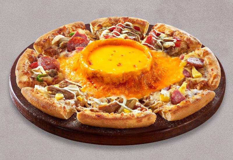 Signature Quattro Volcano pizza